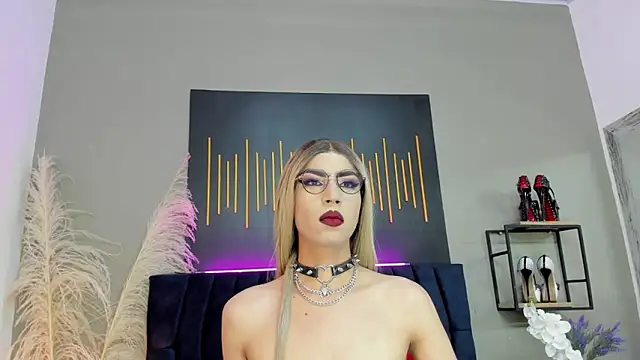 Snapshot of BrianaSchafer chatting on 02.04.25 BrianaSchafer online show from 02.04.25