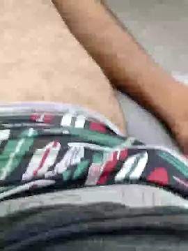 Snapshot of safadomefazgozar chatting on 12.04.24 safadomefazgozar online show from 12.04.24