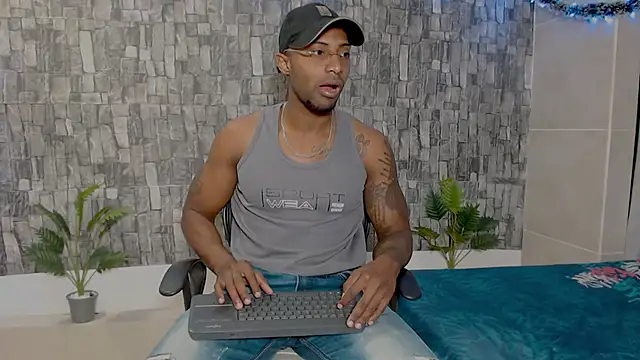 Snapshot of Joseephjackson chatting on 01.15.25 Joseephjackson online show from 01.15.25