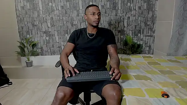 Snapshot of Joseephjackson chatting on 02.10.25 Joseephjackson online show from 02.10.25