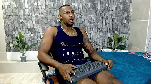 Snapshot of Joseephjackson chatting on 03.01.25 Joseephjackson online show from 03.01.25