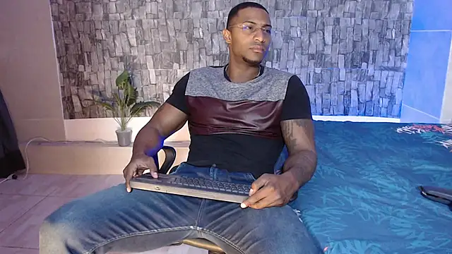 Snapshot of Joseephjackson chatting on 10.09.25 Joseephjackson online show from 10.09.25