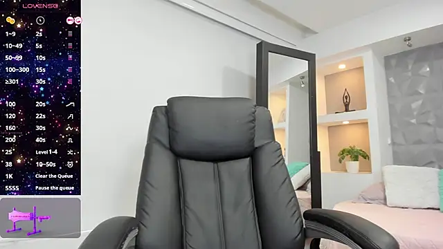 elisa collins online show from 12.23.24