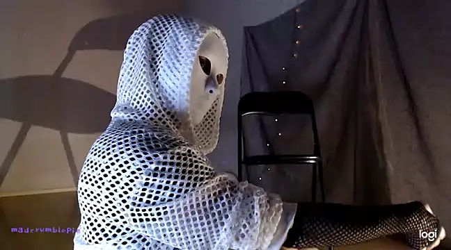 madcrumblepie online show from 12.09.24