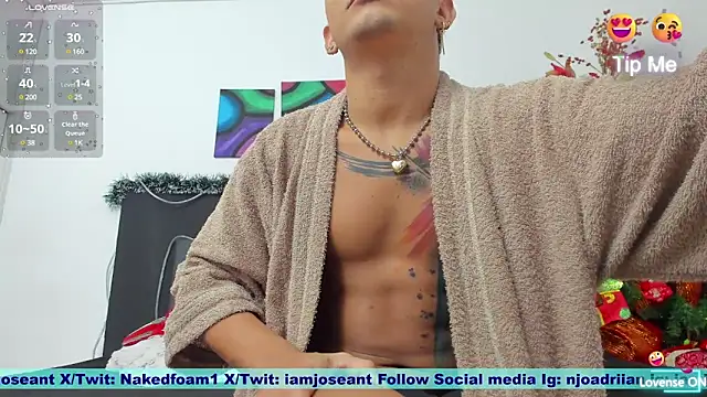 nakedfoam1 online show from 12.28.24
