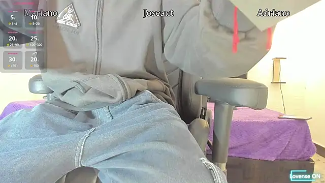 nakedfoam1 online show from 09.19.25