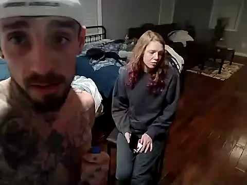 Snapshot of DirtyNorth chatting on 01.04.25 DirtyNorth online show from 01.04.25