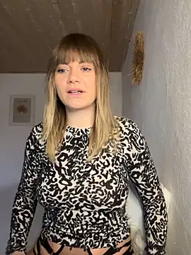 Snapshot of Milla__one chatting on 12.03.24 Milla  one online show from 12.03.24