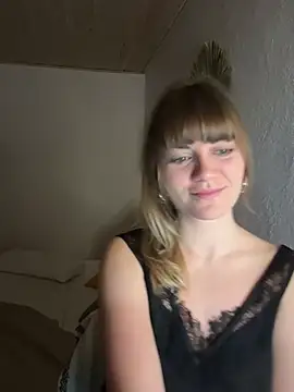 Snapshot of Milla__one chatting on 01.02.25 Milla  one online show from 01.02.25