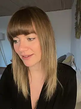 Snapshot of Milla__one chatting on 01.07.25 Milla  one online show from 01.07.25