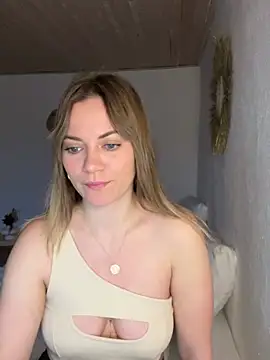 Snapshot of Milla__one chatting on 01.22.25 Milla  one online show from 01.22.25