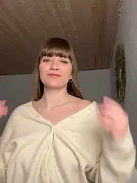 Snapshot of Milla__one chatting on 02.11.25 Milla  one online show from 02.11.25