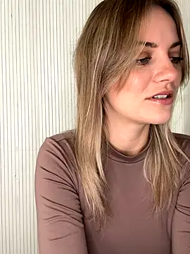 Snapshot of Milla__one chatting on 10.14.25 Milla  one online show from 10.14.25