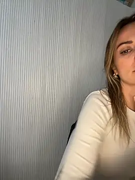 Snapshot of Milla__one chatting on 11.02.25 Milla  one online show from 11.02.25