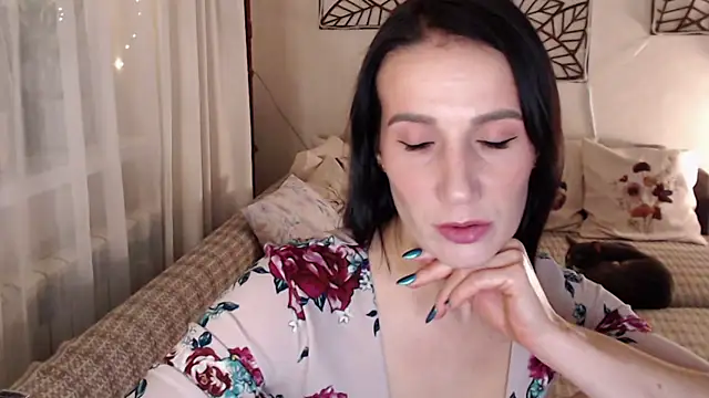 Snapshot of pepper_milf chatting on 12.05.24 pepper milf online show from 12.05.24