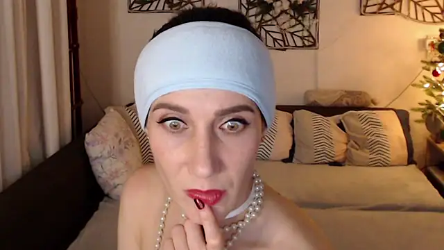 Snapshot of pepper_milf chatting on 12.26.24 pepper milf online show from 12.26.24