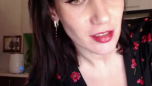 Snapshot of pepper_milf chatting on 01.01.25 pepper milf online show from 01.01.25