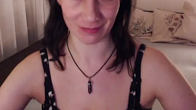 Snapshot of pepper_milf chatting on 02.15.25 pepper milf online show from 02.15.25