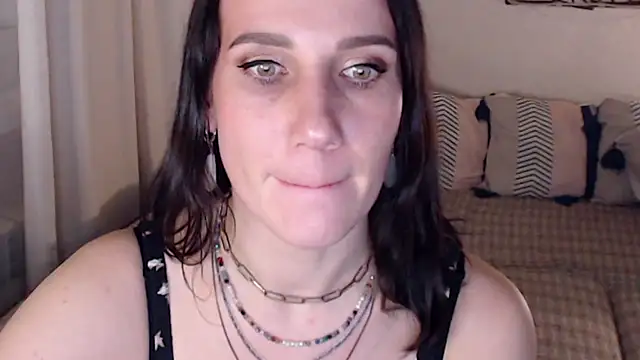 Snapshot of pepper_milf chatting on 03.12.25 pepper milf online show from 03.12.25