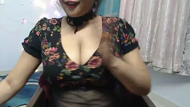 Snapshot of Sexy_Bebo87 chatting on 07.29.26 Sexy Bebo87 online show from 07.29.26