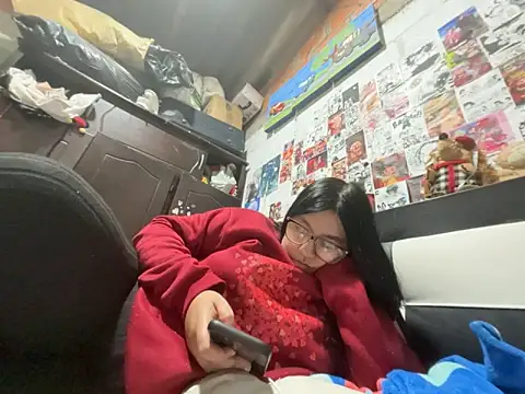 Snapshot of dafne19_ chatting on 05.15.26 dafne19 online show from 05.15.26