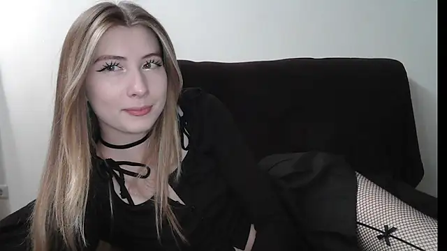 ErikaShyy online show from 03.24.26