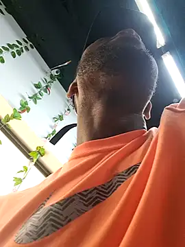 bull Giant online show from 12.12.24