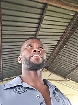 bull Giant online show from 12.15.24