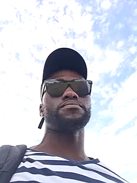 bull Giant online show from 12.18.24