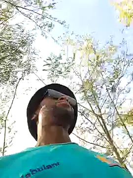 bull Giant online show from 12.21.24