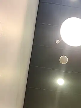 bull Giant online show from 12.30.24