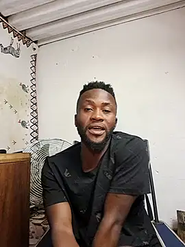 bull Giant online show from 02.08.25