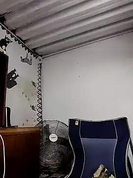 bull Giant online show from 02.16.25