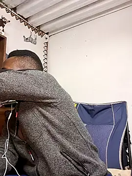 bull Giant online show from 02.18.25