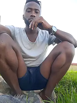 bull Giant online show from 02.25.25