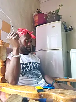 bull Giant online show from 03.03.25