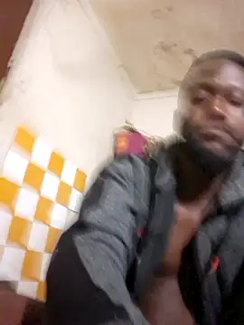 bull Giant online show from 03.04.25