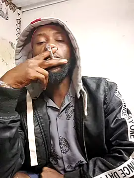 bull Giant online show from 03.10.25