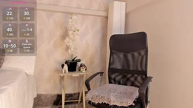 Snapshot of CyntiaAdams chatting on 12.24.24 CyntiaAdams online show from 12.24.24