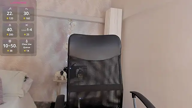 Snapshot of CyntiaAdams chatting on 01.14.25 CyntiaAdams online show from 01.14.25