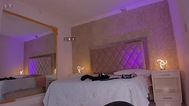 LiaFlowers online show from 01.16.25