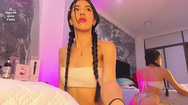 LiaFlowers online show from 01.25.25