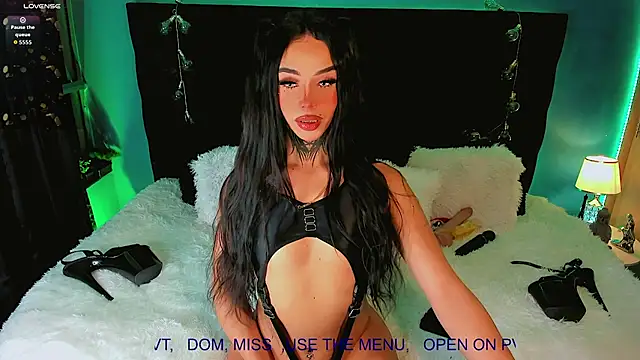 CALLME GODDESS  online show from 04.24.26