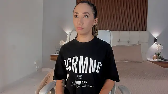 Emma23   online show from 01.09.26