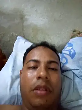 Snapshot of AlkalineCalmness chatting on 12.01.25 AlkalineCalmness online show from 12.01.25