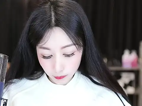 Nuyoah-77 online show from 01.20.25