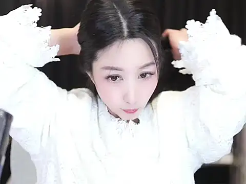 Nuyoah-77 online show from 02.04.25