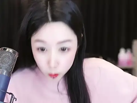 Nuyoah-77 online show from 03.12.25