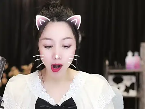 Nuyoah-77 online show from 03.15.25