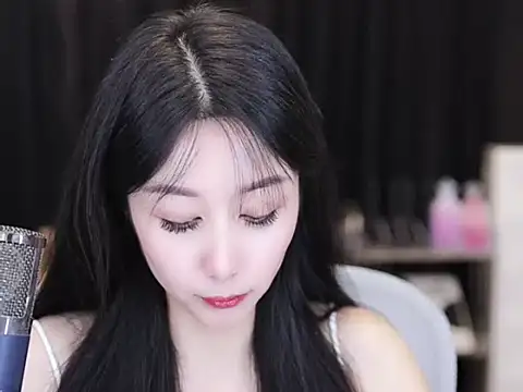 Nuyoah-77 online show from 09.13.25